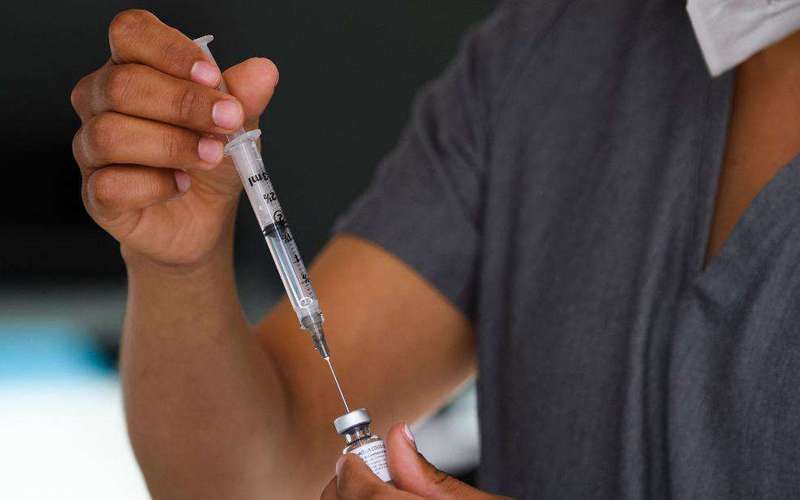image for More than 816,000 Covid-19 vaccine doses were administered Saturday in the US as pace of vaccination rises