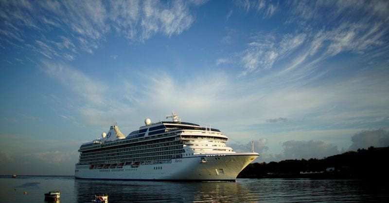 image for U.S. judge says Florida can't ban cruise ship's 'vaccine passport' program