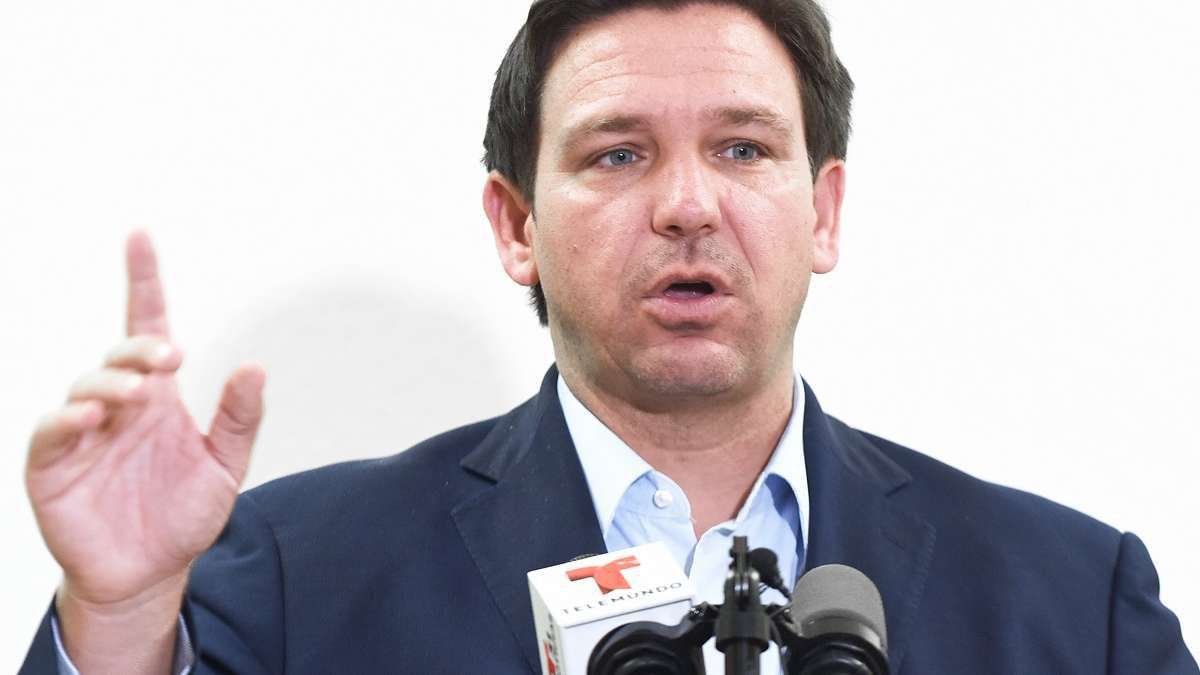 image for DeSantis’s Poll Numbers Plummet as Florida Deals With Terrifying COVID Numbers
