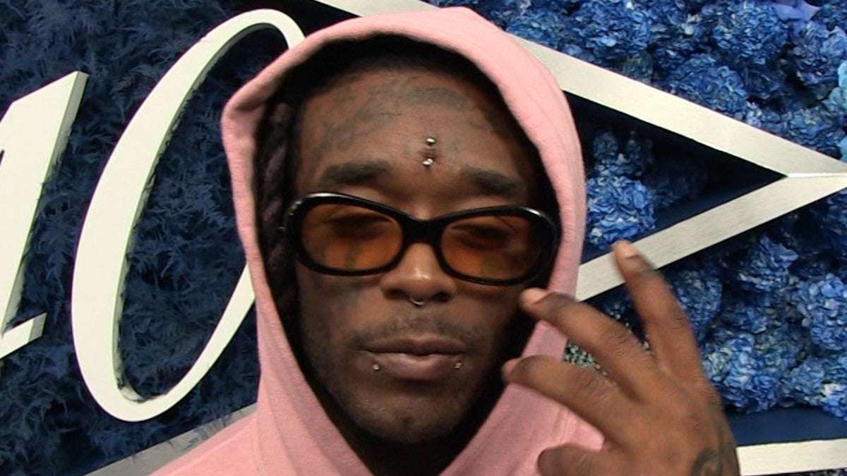 image for Lil Uzi Vert Says Forehead Diamond Got Ripped Out by Fans During Rolling Loud