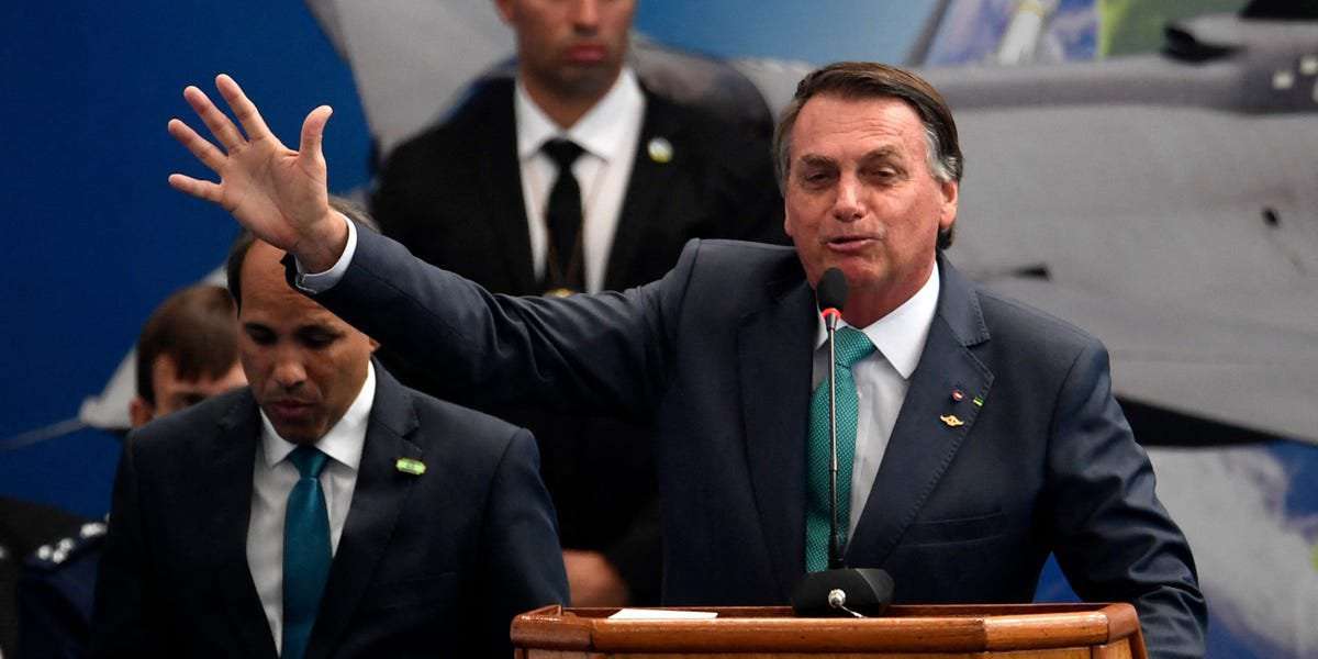 image for Bolsonaro is stoking a Capitol riot-style insurrection in Brazil that could happen as early as Tuesday, more than 20 ex-world leaders warn