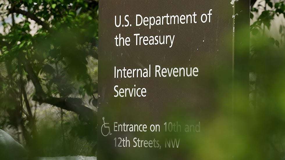 image for Treasury: Top 1 percent responsible for $163 billion in unpaid taxes