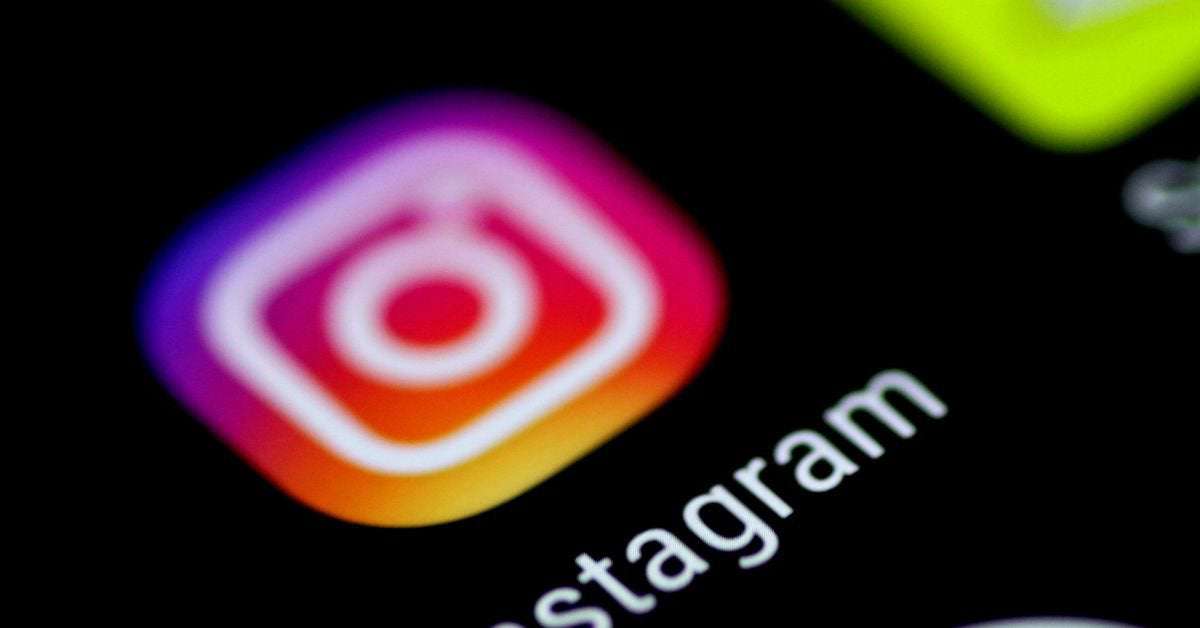 image for Paid influencers must label posts as ads, German court rules
