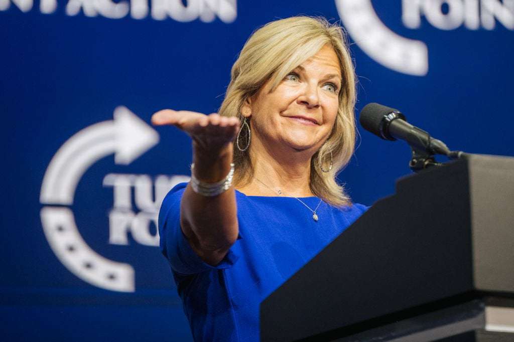 image for Maricopa Republicans Call on Arizona GOP Chair Kelli Ward to Resign Over Election 'Lies'