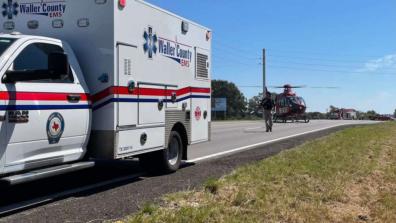 image for Pickup truck runs over 6 cyclists in Waller County, 4 people hospitalized