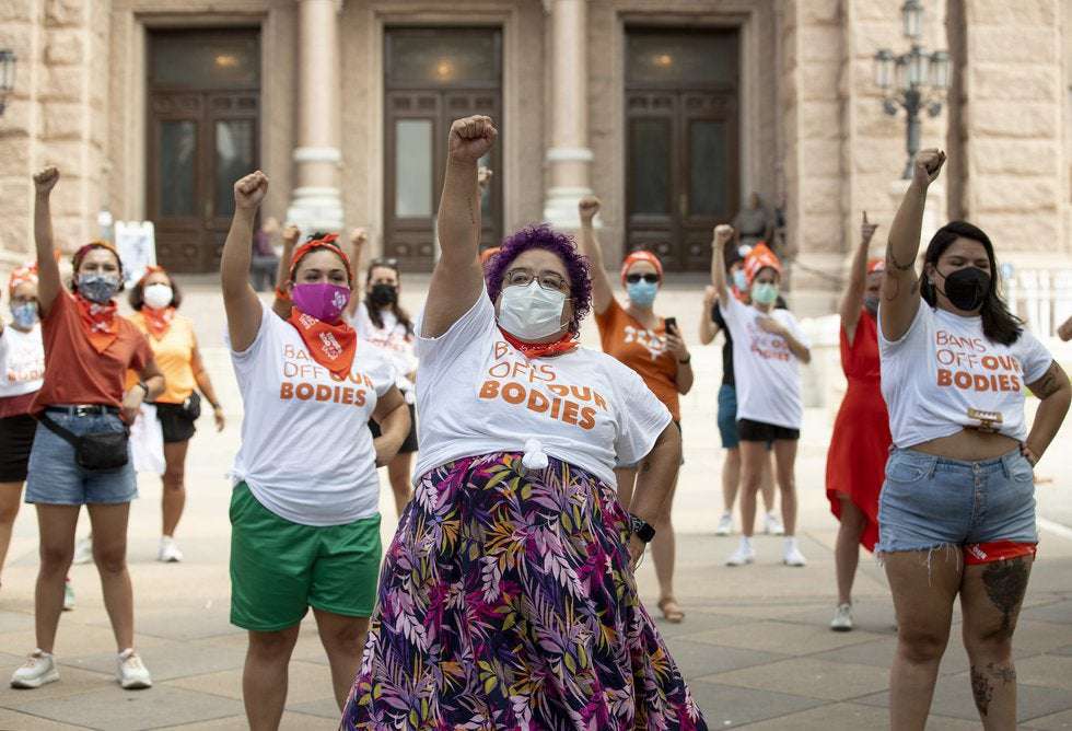 image for Justice department urges judge to halt Texas abortion law