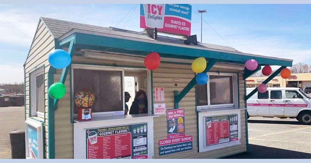 image for 2 adults throw food at teen worker at Maryland ice cream shop