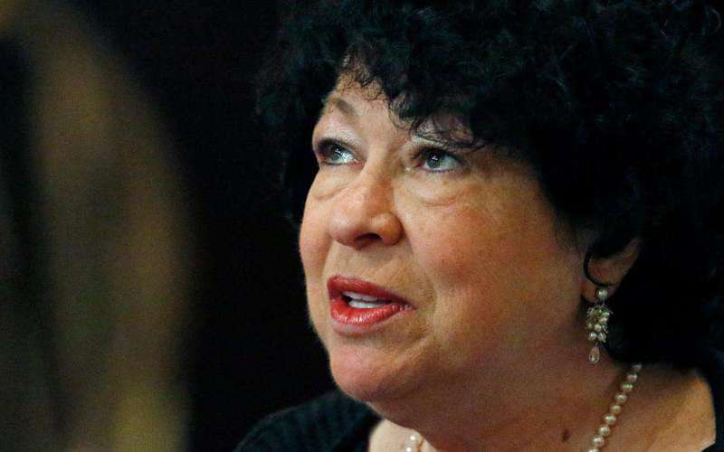 image for Justice Sonia Sotomayor criticizes colleagues for allowing Texas abortion ban to remain in effect