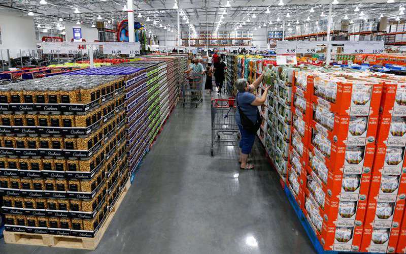 image for Costco raised its minimum wage to $17 an hour