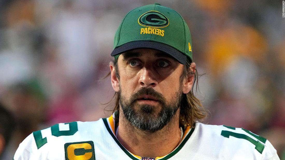 image for Aaron Rodgers tells radio show he is unvaccinated, getting Covid advice from Joe Rogan