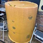 image for I don't know who needed to see a 4000 lb block of cheddar today, but here it is (banana for scale).