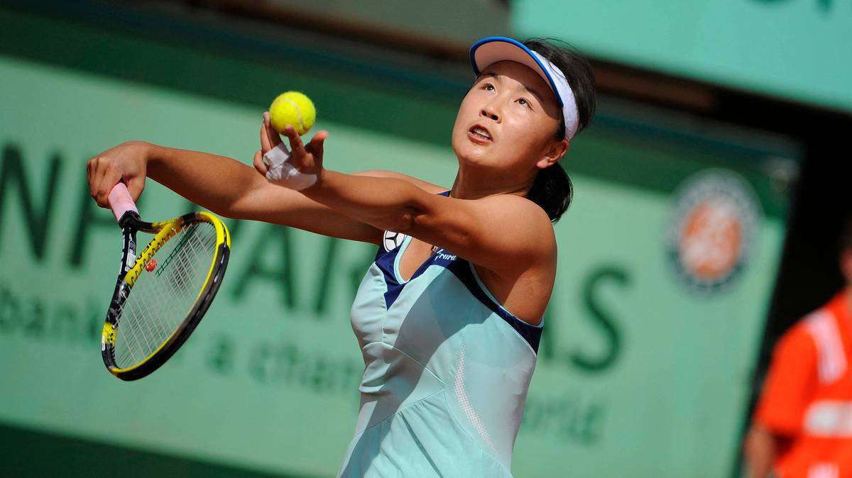 image for A Chinese Tennis Player 'Vanishes' After Accusing Former Vice Premier Of Sexual Abuse