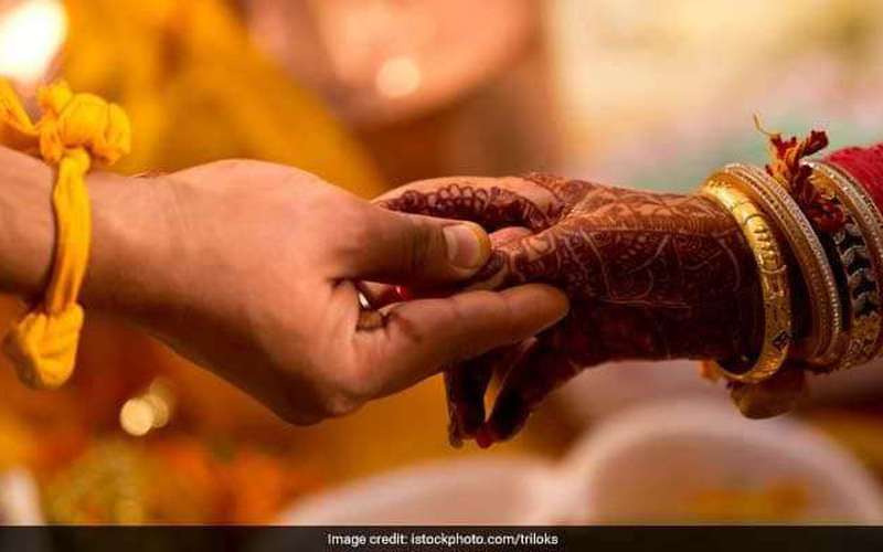 image for Minimum Age For Marriage Of Women From 18 To 21: Cabinet Clears Proposal