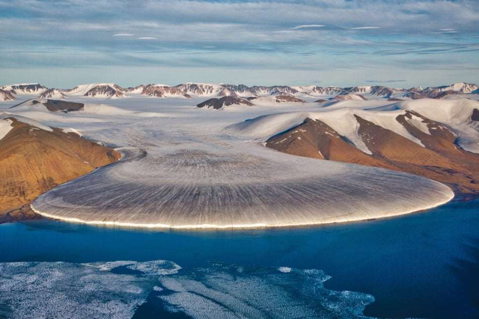 image for Greenland permanently bans all oil and gas exploration