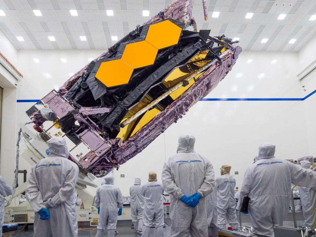 image for NASA’s new Webb space telescope opens its golden ‘eye’