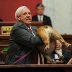 image for WV Gov. Jim Justice tells actress Bette Midler to kiss his dog’s ass