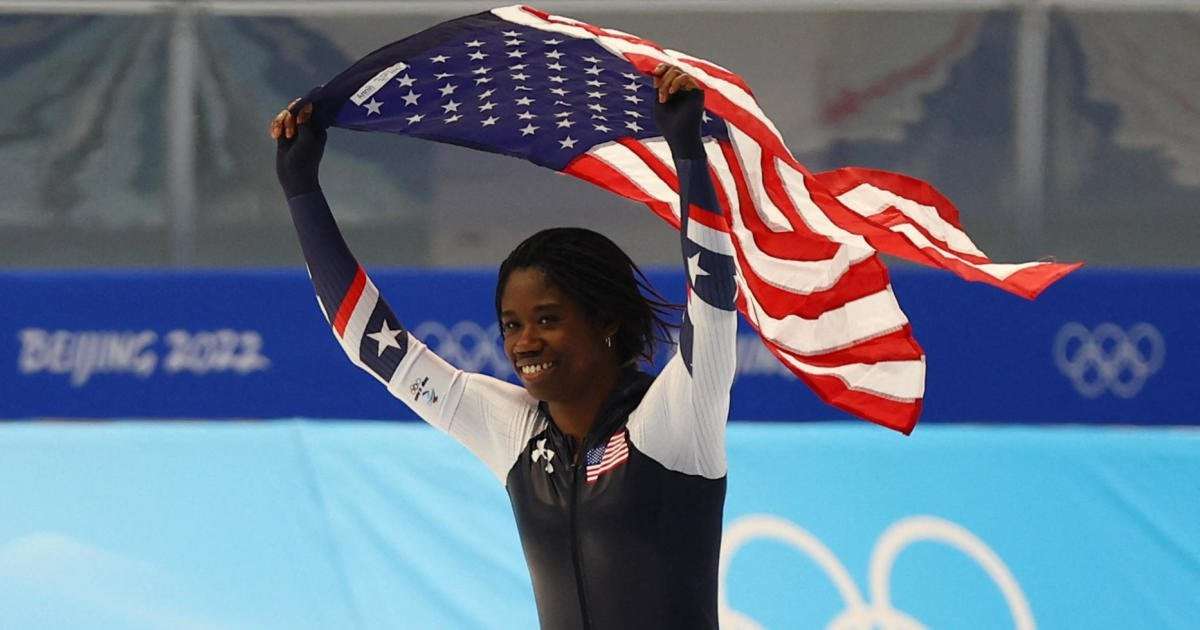 image for Team USA's Erin Jackson becomes first Black woman to win Olympic speedskating gold after teammate gave up her spot
