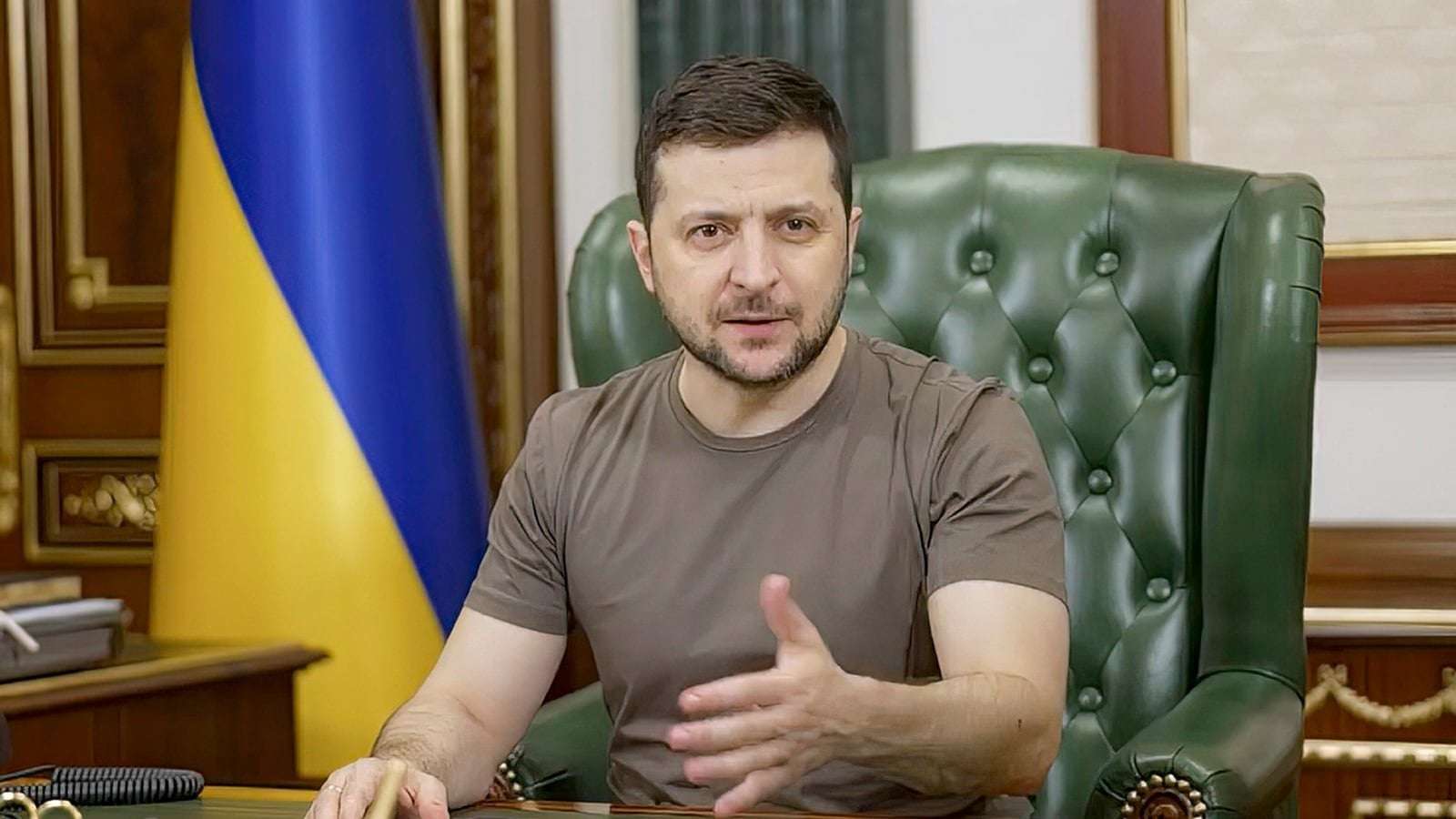 image for Activist who interrupted live Russian TV show catches Ukraine's Zelenskyy's attention. This is what he has to say