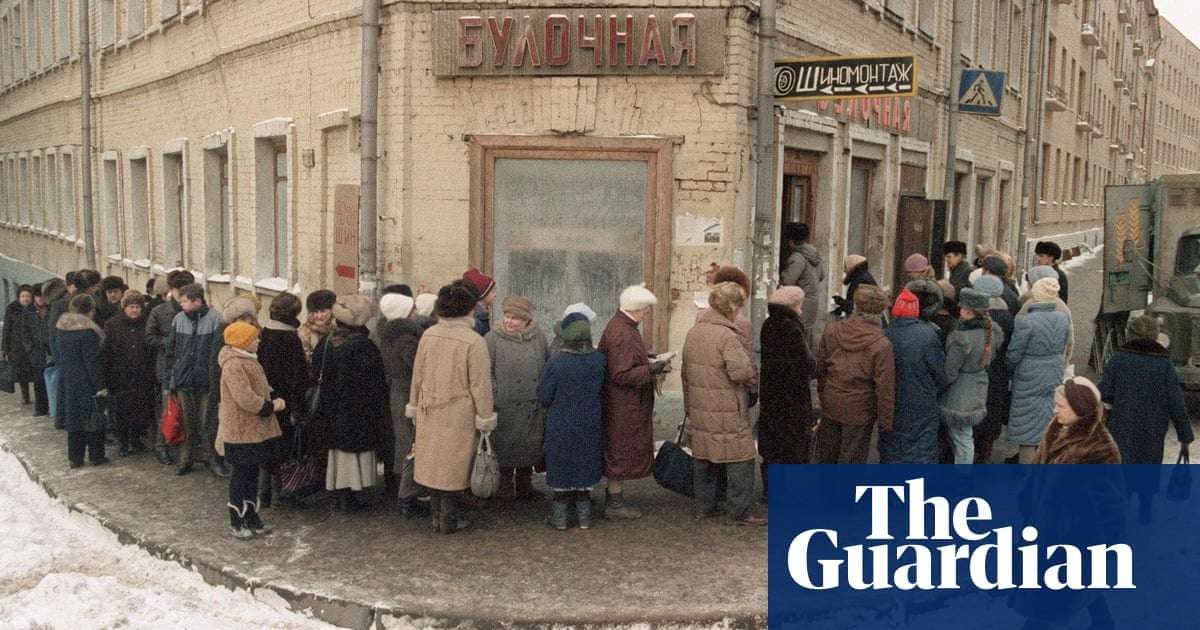 image for ‘We’re going back to a USSR’: long queues return for Russian shoppers as sanctions bite