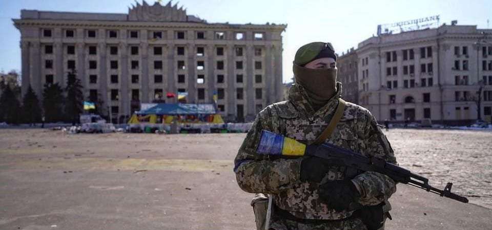 image for Ukraine Has Launched Counteroffensives, Reportedly Surrounding 10,000 Russian Troops