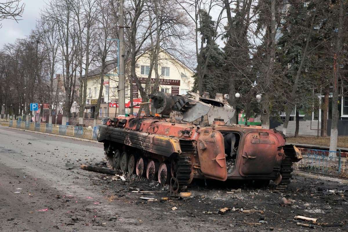 image for Russian troops ‘drive tank over commander’ amid anger at high casualties