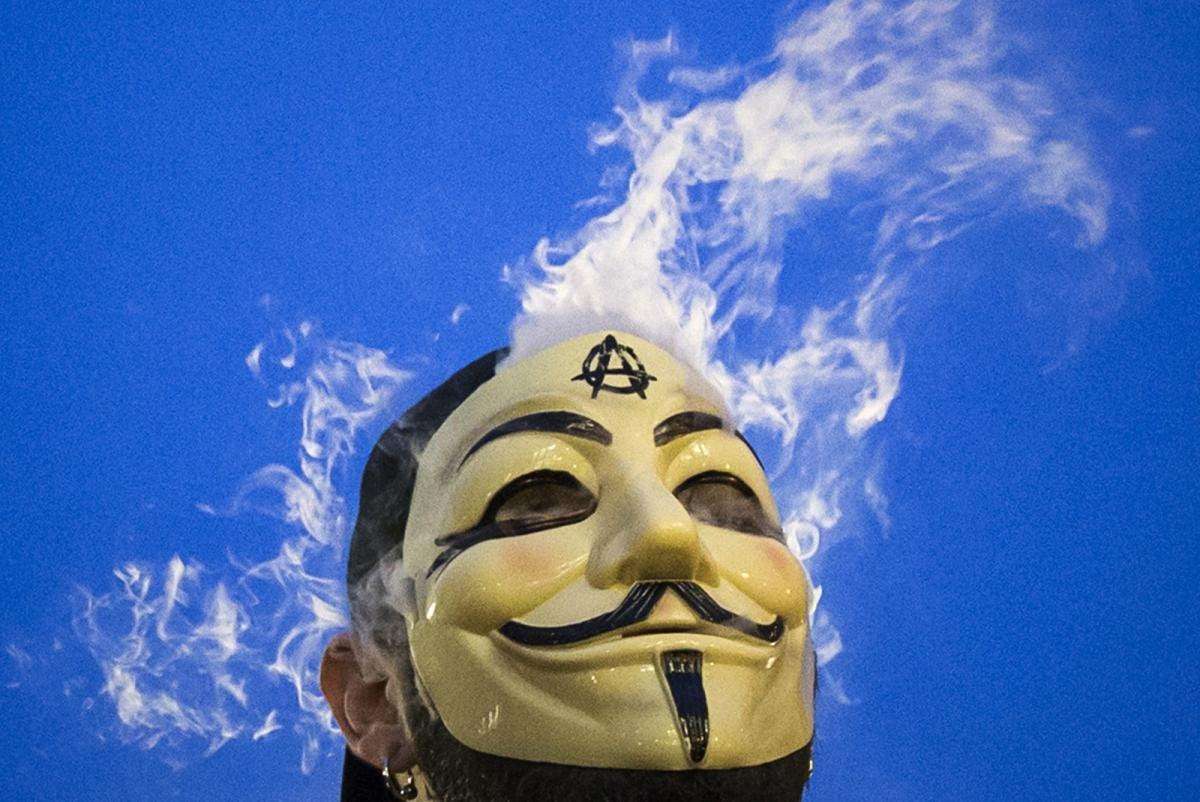 image for Anonymous Starts 'Huge' Data Dump That Will 'Blow Russia Away,' Leaks Rostproekt Emails