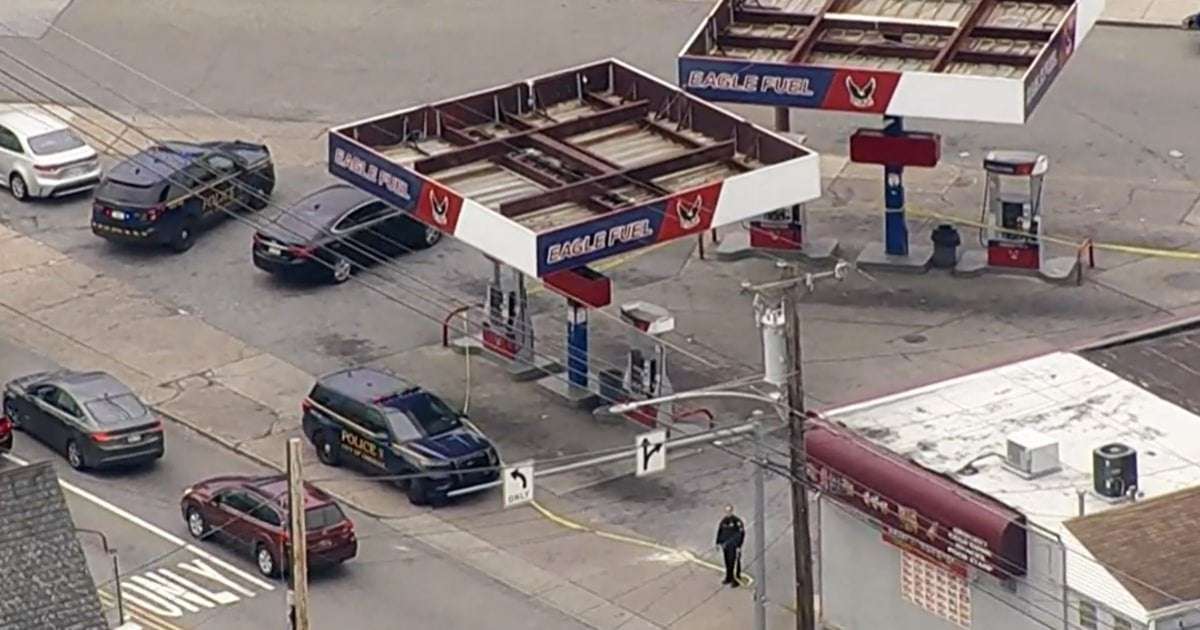 image for Toddler fatally shoots 4-year-old sister at Pennsylvania gas station