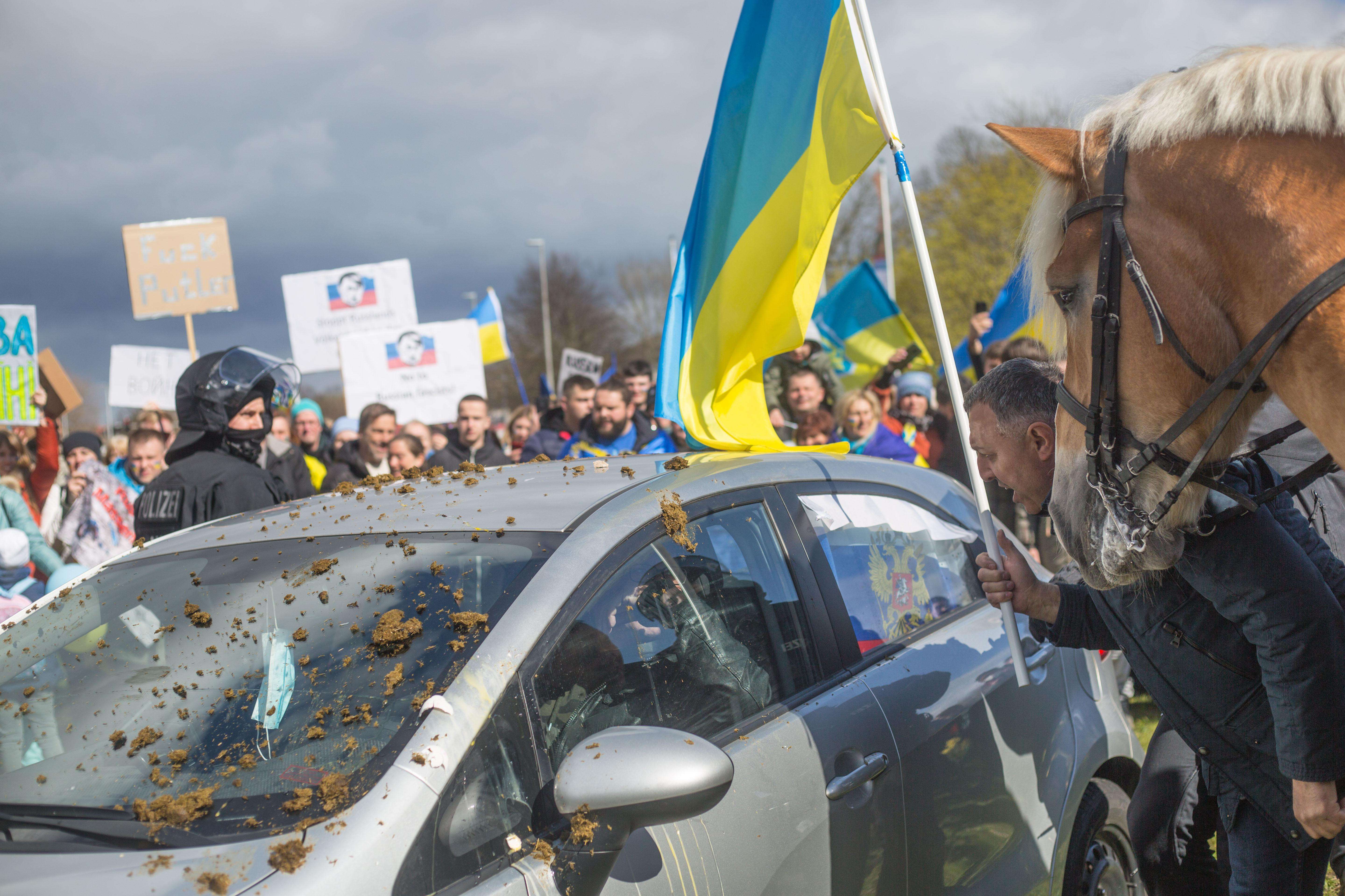 image showing (OC) Today a pro-russian motorcade met a ukrainian counter protest