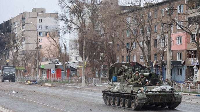 image for Russian troops in Mariupol to ban all movement in the city in preparation for “filtration” and mobilisation operation