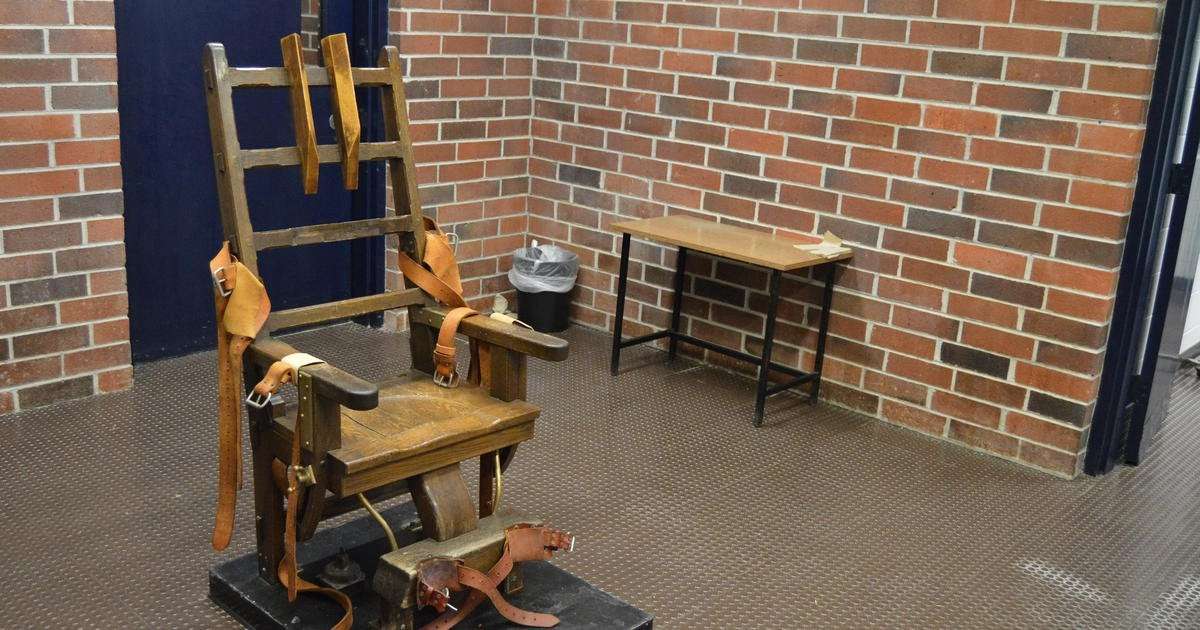 image for South Carolina inmate picks firing squad over electric chair as execution looms, calling both options "unconstitutional"