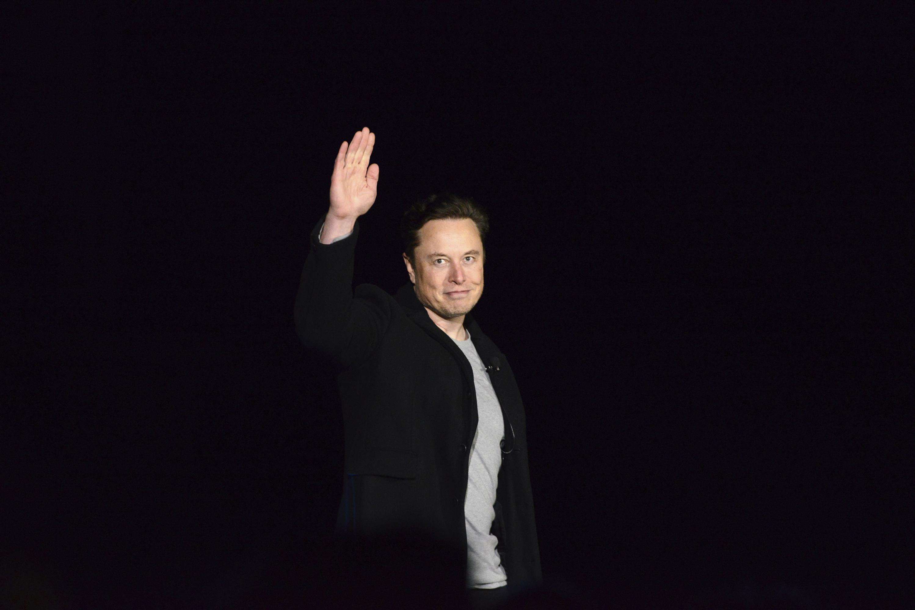 image for Tesla stockholders ask judge to silence Musk in fraud case
