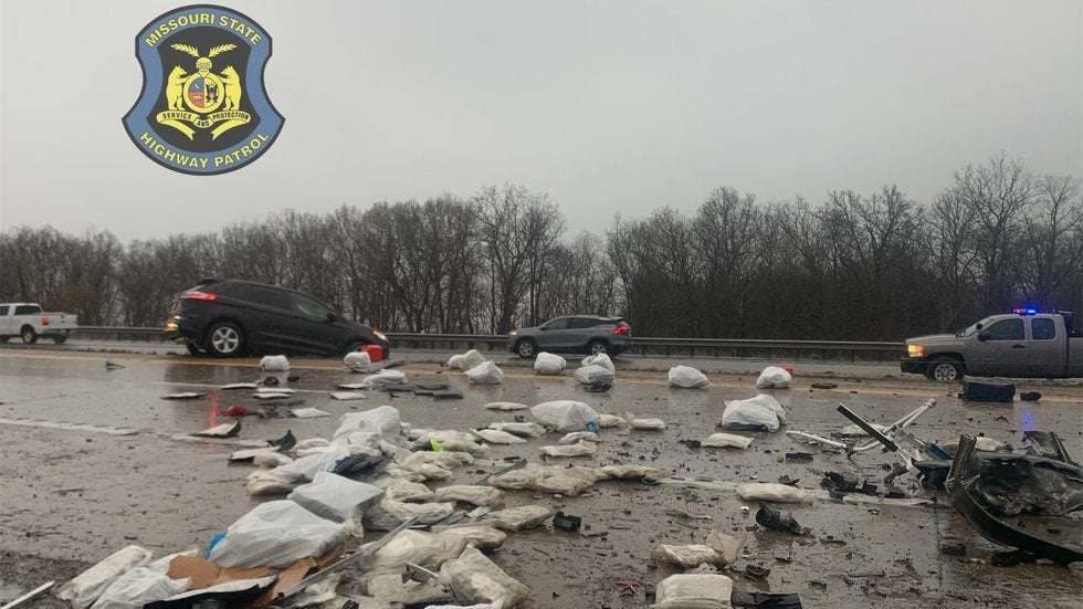 image for 500 lbs. of marijuana scattered on interstate during crash on 4/20, troopers say