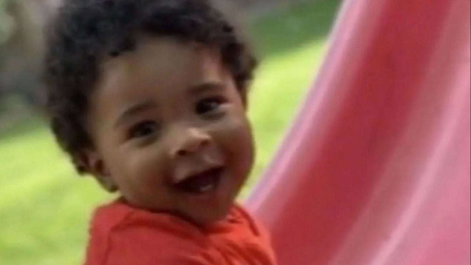 image for Philadelphia toddler dies after being shot at drugs deal