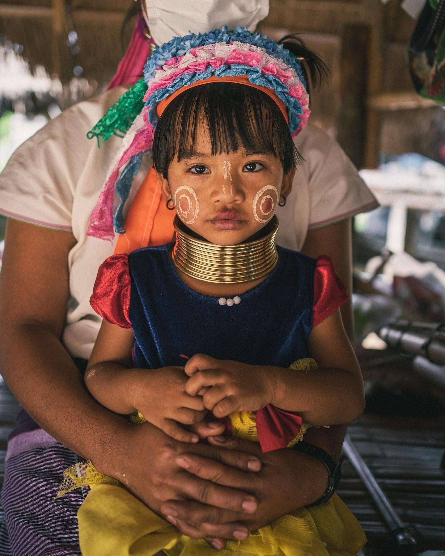 image showing ITAP of this Kayan Lahwi tribesgirl of Northern Thailand