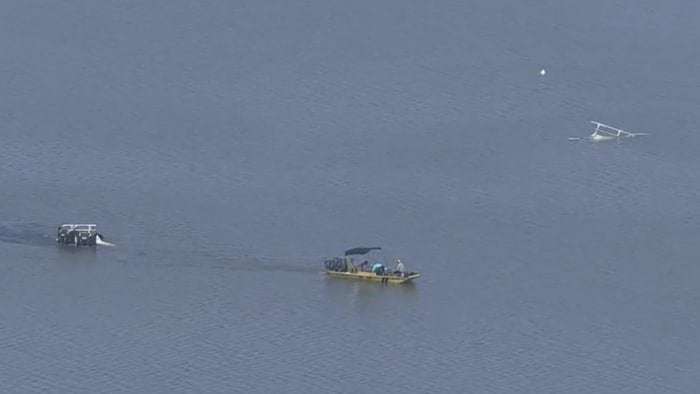 image for Second submerged helicopter found in Lake Apopka crashed same day as the first, officials say