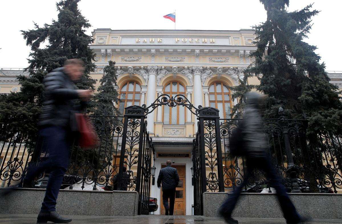 image for Russia's Cyber Warfare Reputation Lies In Ruins As Anonymous Hacktivists Raid Central Bank Again