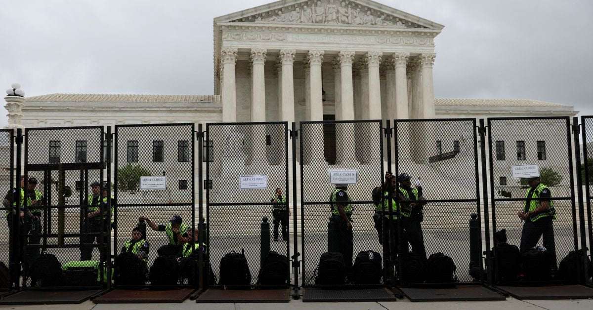 image for As abortion ruling nears, U.S. Supreme Court erects barricades to the public