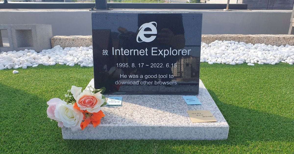 image for Internet Explorer gravestone goes viral in South Korea