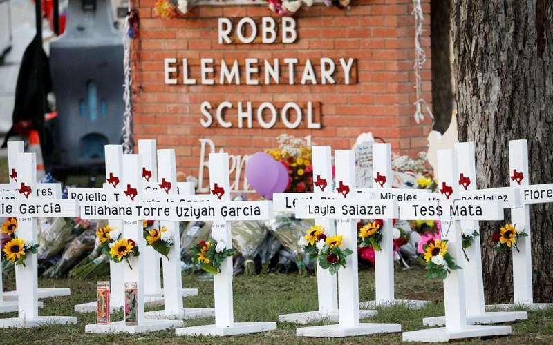 image for Texas shooting: School where 19 pupils and two teachers were shot dead is to be demolished