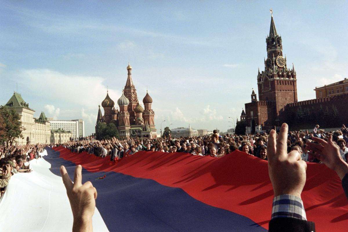 image for Can Putin Survive?: The Lessons of the Soviet Collapse