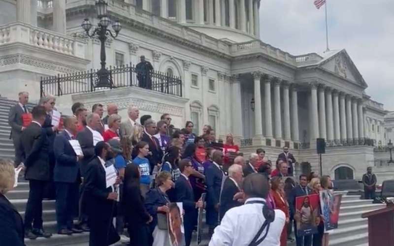 image for House Democrats called ‘f***ing useless’ for singing ‘God Bless America’ by Capitol after Roe ruling
