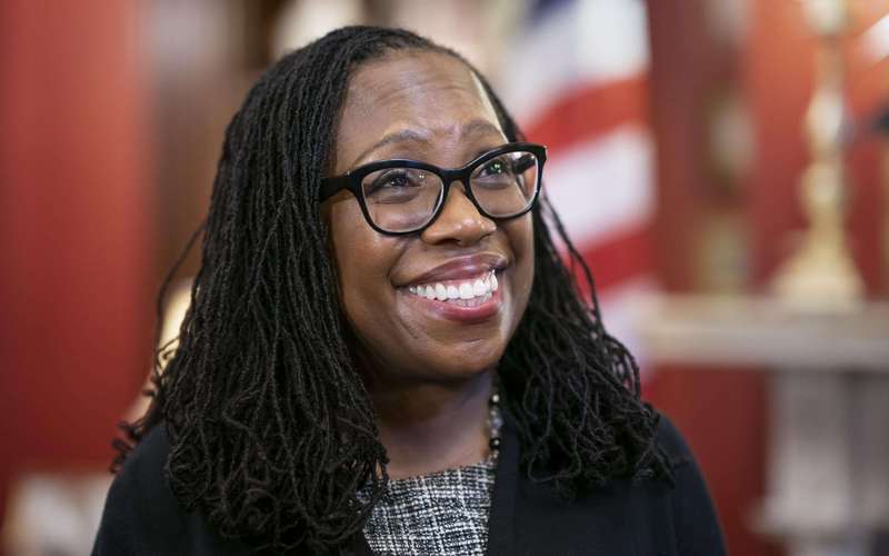 image for Jackson sworn in, becomes 1st Black woman on Supreme Court