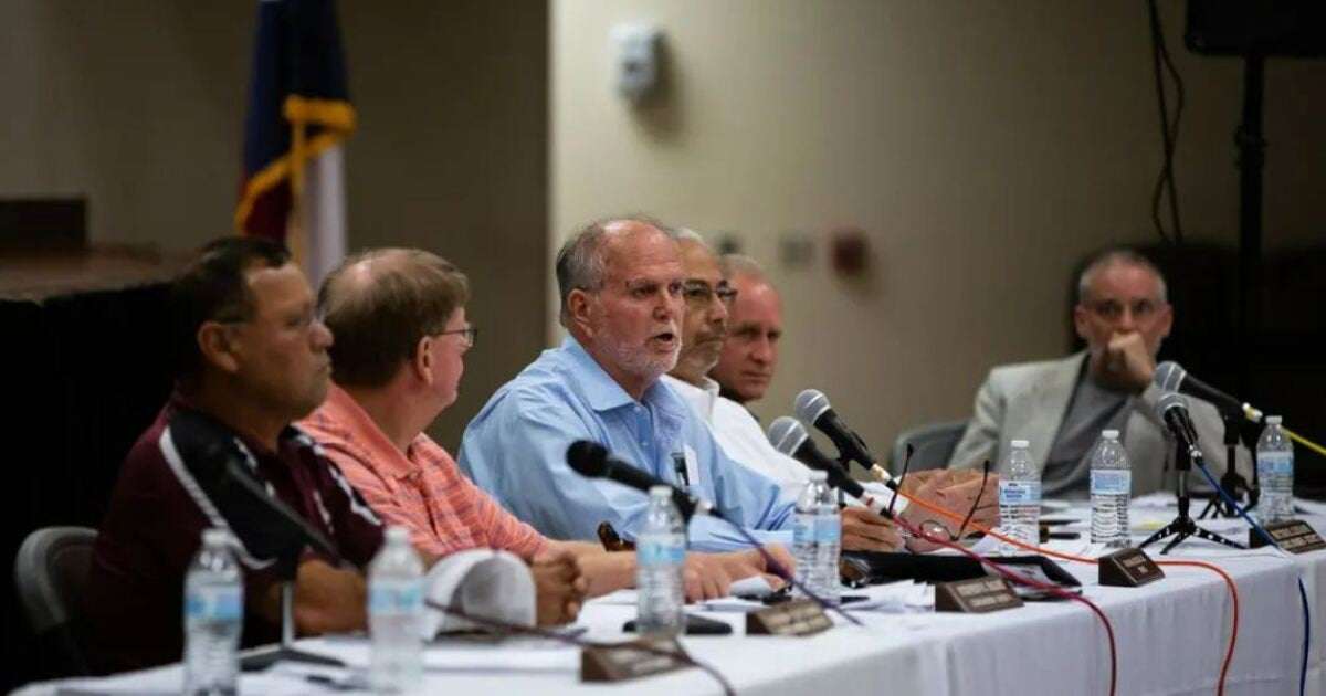 image for Uvalde mayor accuses state of leaking records to make local police look bad