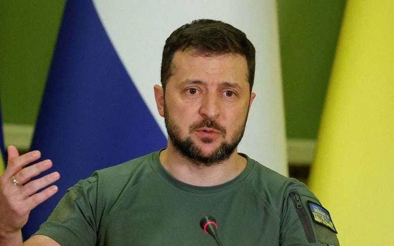 image for Zelenskiy says no ceasefire without recovering land lost to Russia