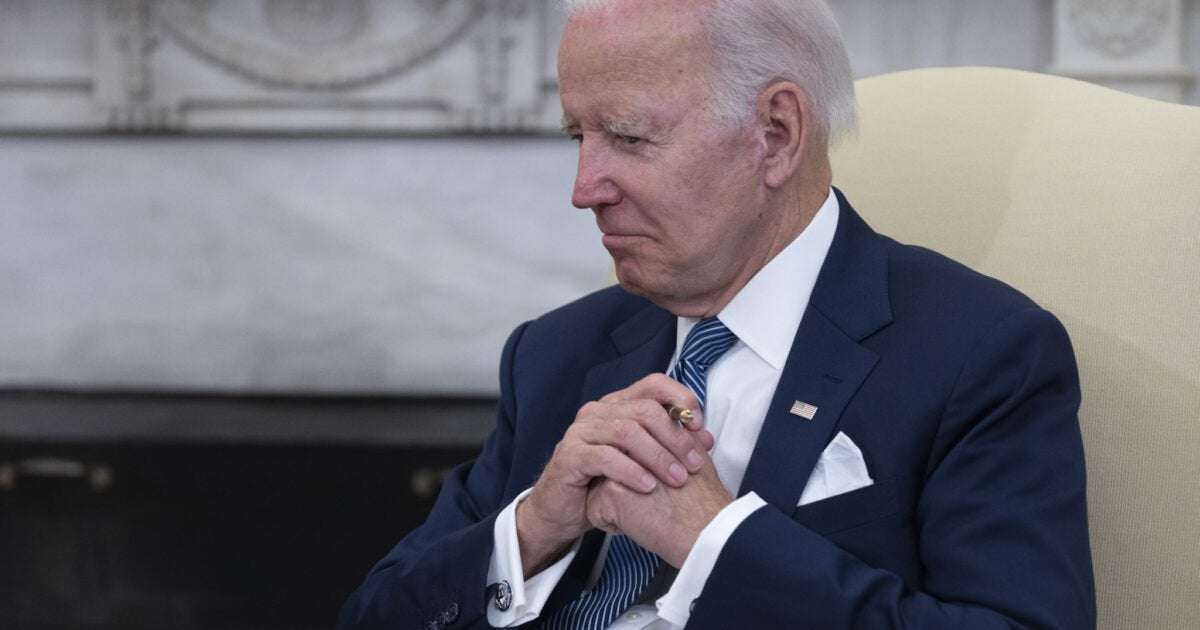 image for Biden’s Presidency Is Sinking Because of Conservative Democrats—Not the Left