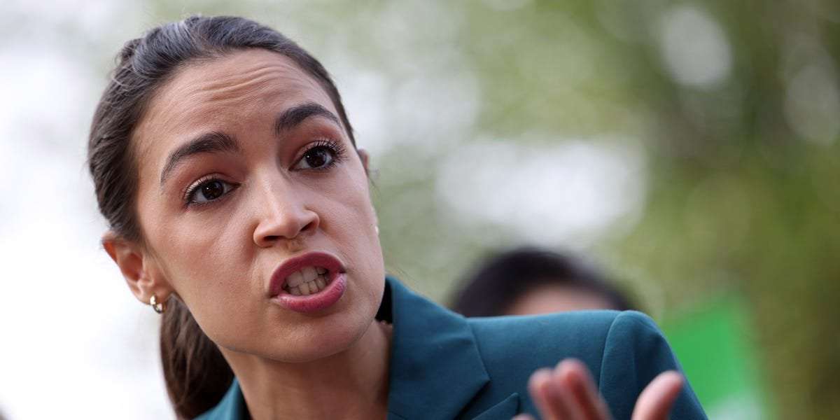image for AOC rips Justice Alito for 'alarming' mockery of figures like Prince Harry who criticized the overturn of Roe v. Wade