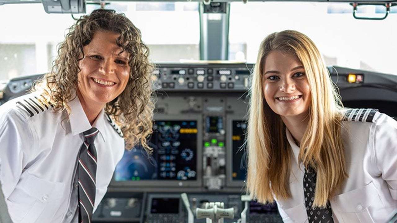 image for Mother, daughter both pilot Southwest flight: 'It's been a dream come true'