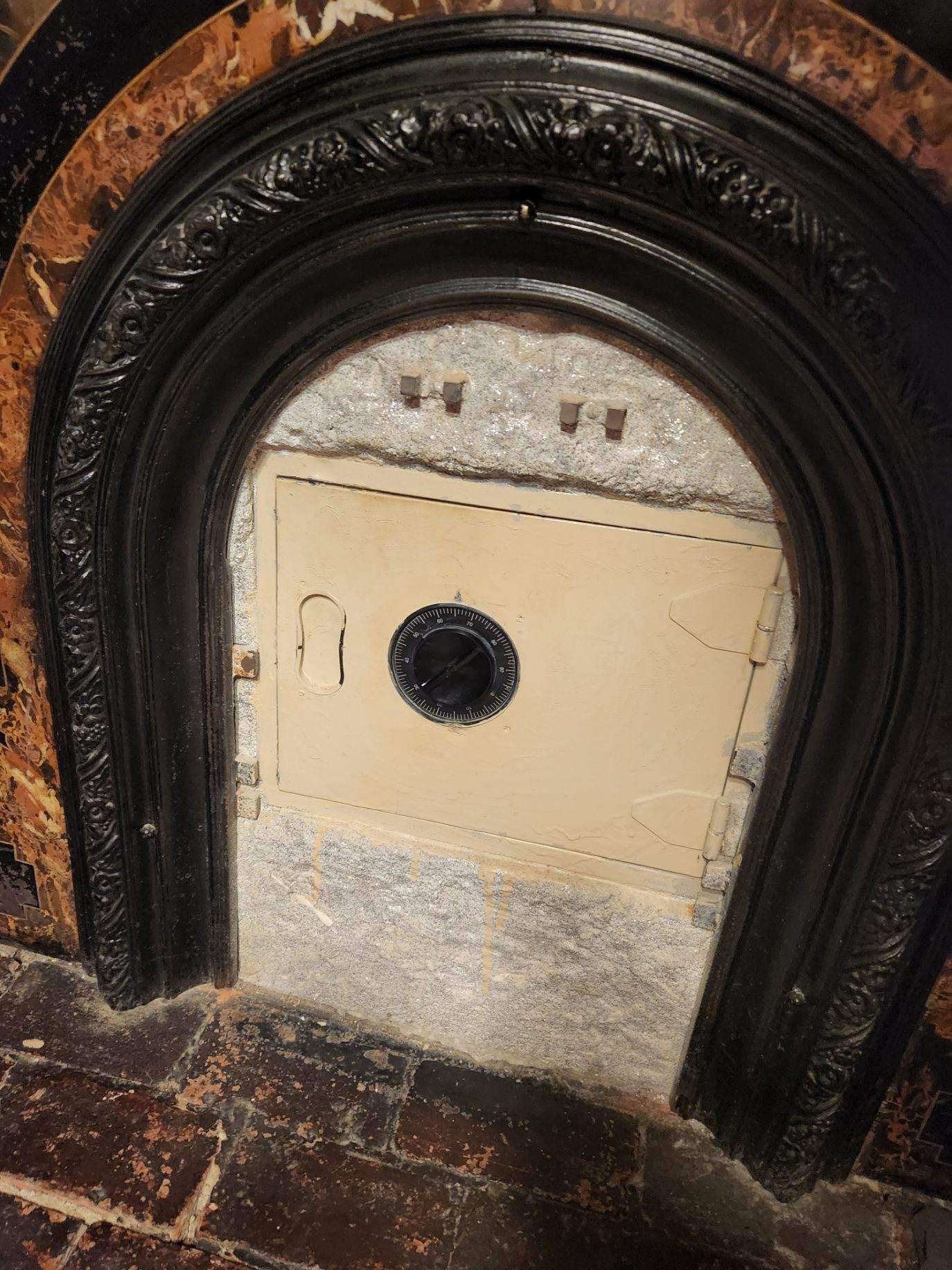 image showing [OC] Roommate found a secret safe in out 1800’s apartment!
