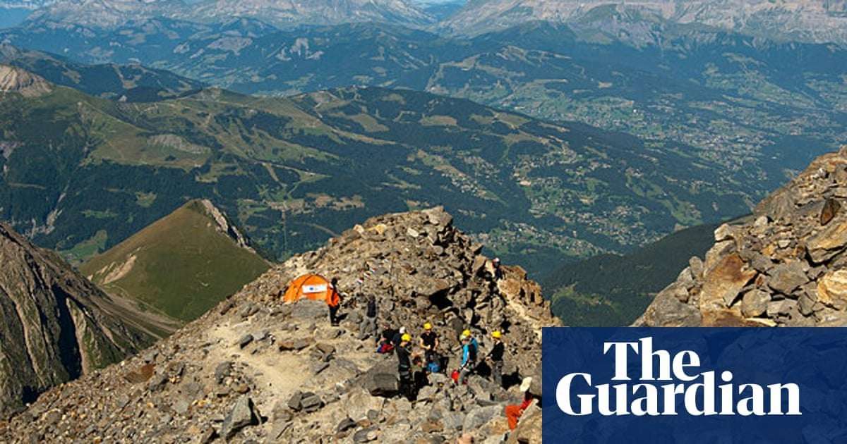 image for French mayor to ask Mont Blanc climbers for €15,000 rescue and funeral deposit