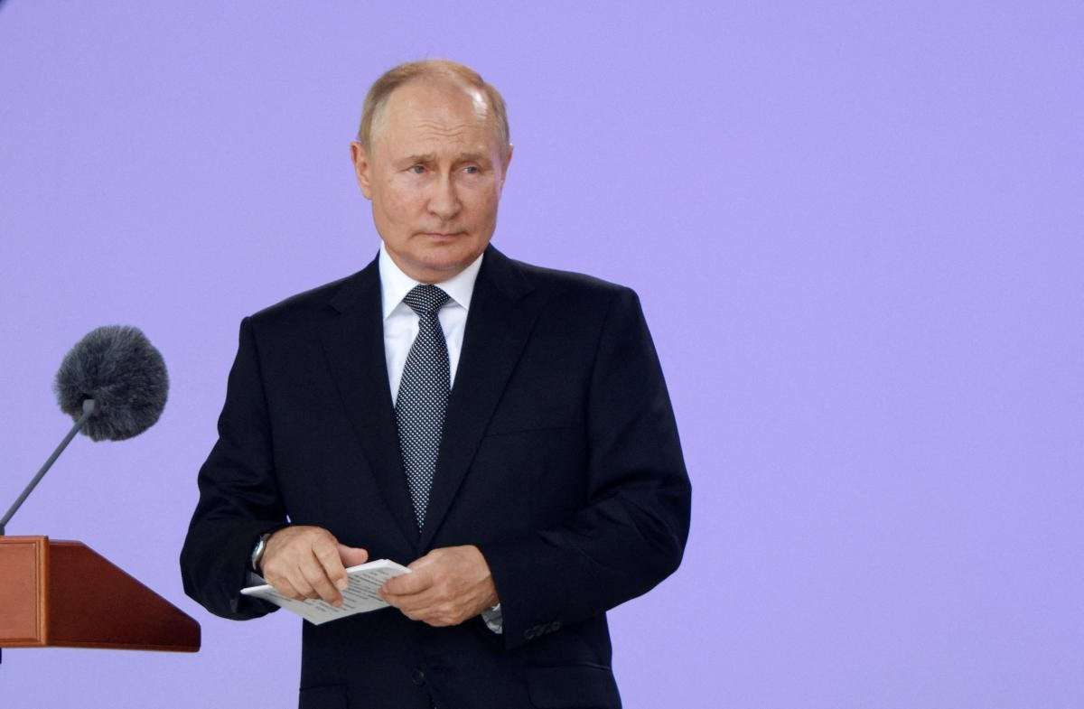 image for Vladimir Putin claims Russia's weapons are 'decades ahead' of Western counterparts